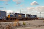 CSX & CEFX Locomotives in the yard